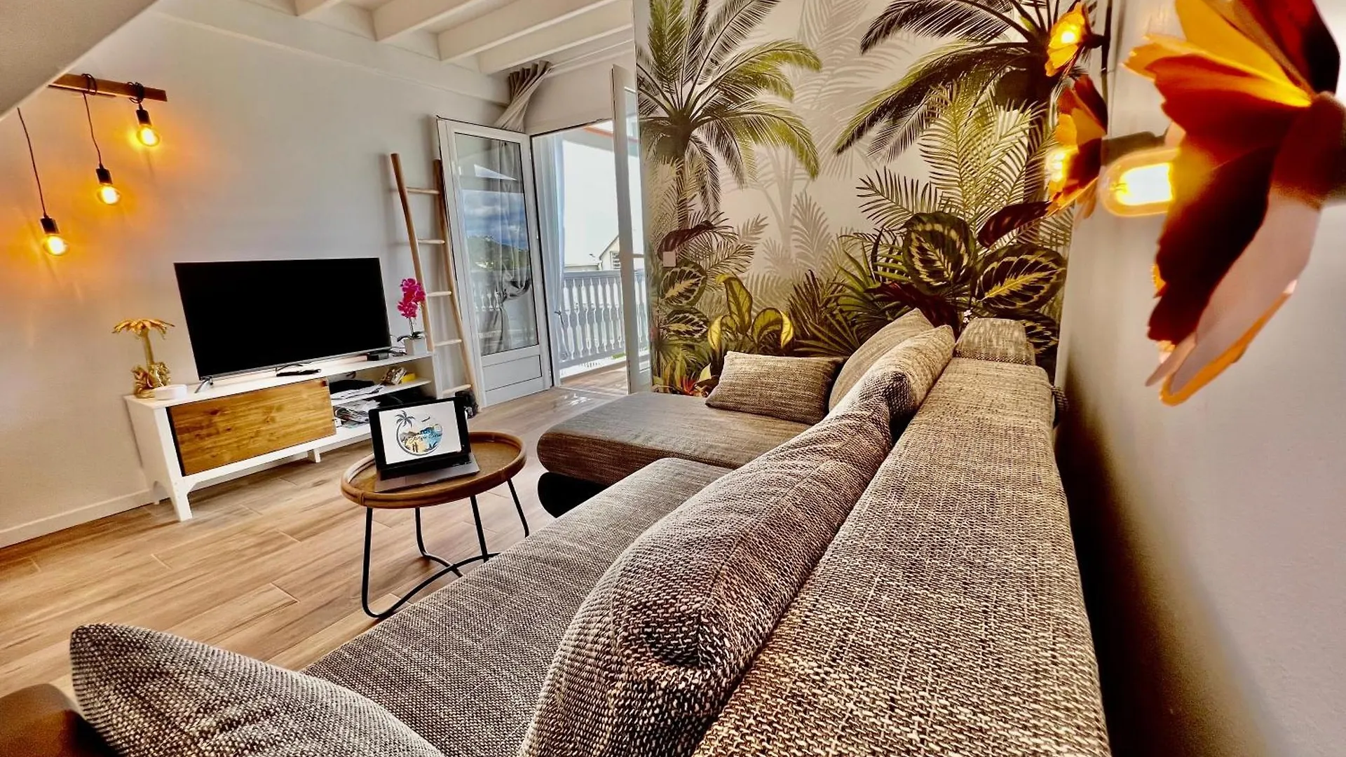 Appartement Duplex Jungle Bleue Terrasse Vue Mer Incroyable Marigot  Saint-Martin