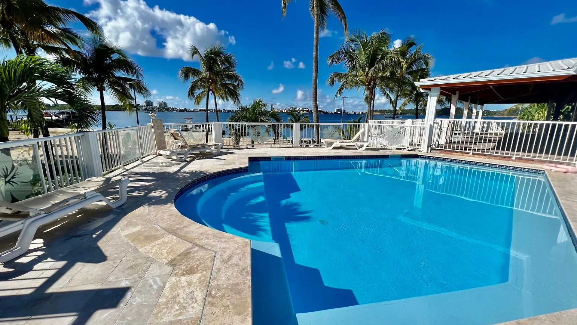 Appartement Duplex Jungle Bleue Terrasse Vue Mer Incroyable Marigot