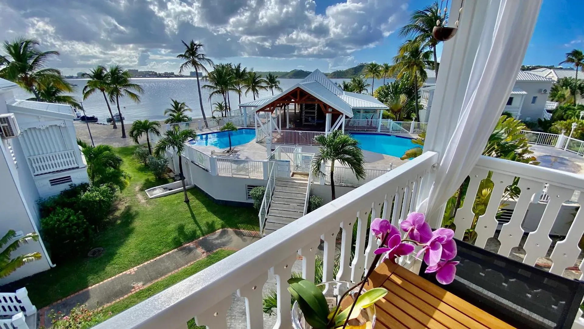 Duplex Jungle Bleue Terrasse Vue Mer Incroyable Marigot  Saint-Martin