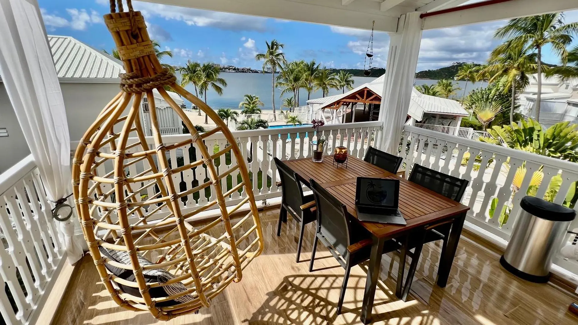 Duplex Jungle Bleue Terrasse Vue Mer Incroyable Marigot  Saint-Martin